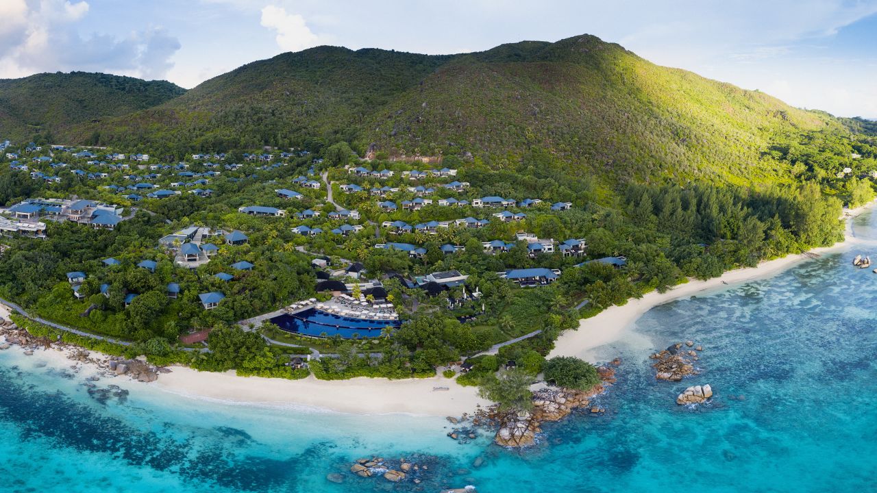Familienurlaub im Raffles Seychelles ab 3509€ p.P.